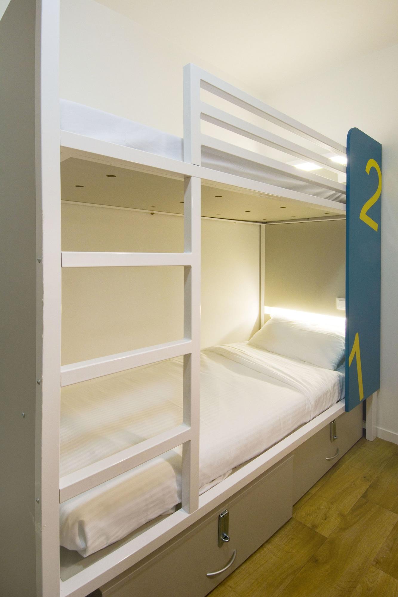 In 13 Hotel Parijs